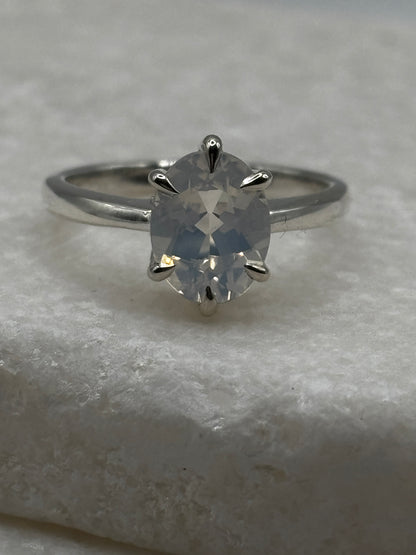 925 Sterling Silver Blue Moon Quartz Solitaire Ring - UK Size N