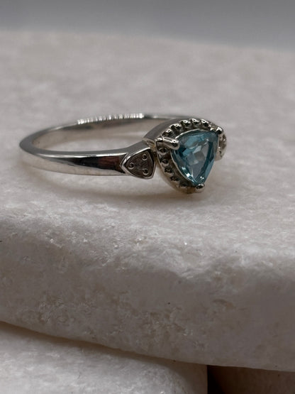925 Sterling Silver Blue Topaz and White Zircon Floral Ring - UK Size N