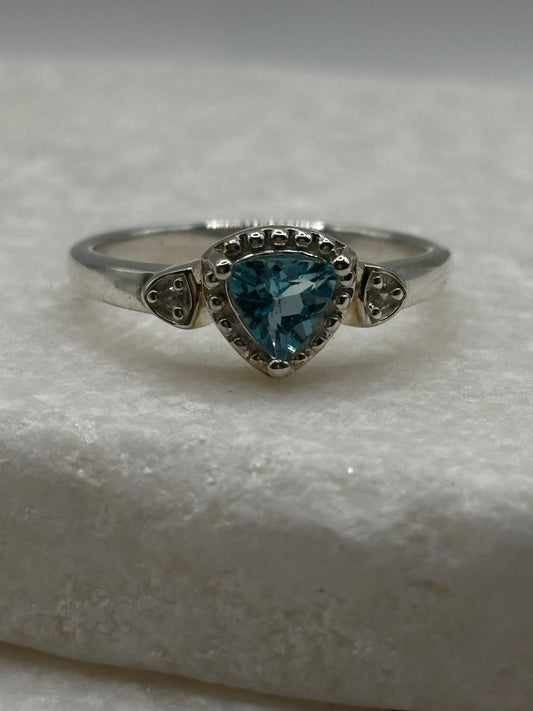 925 Sterling Silver Blue Topaz and White Zircon Floral Ring - UK Size N