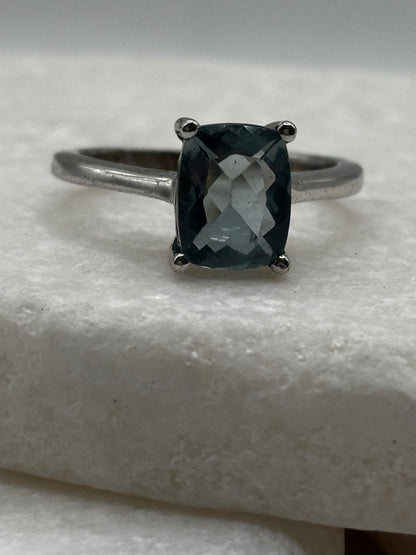 925 Sterling Silver Green Mint Tourmaline Faceted Ring - Size O