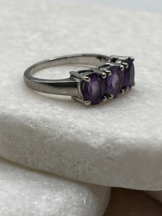 925 Sterling Silver Natural Amethyst Trilogy Ring - Size O