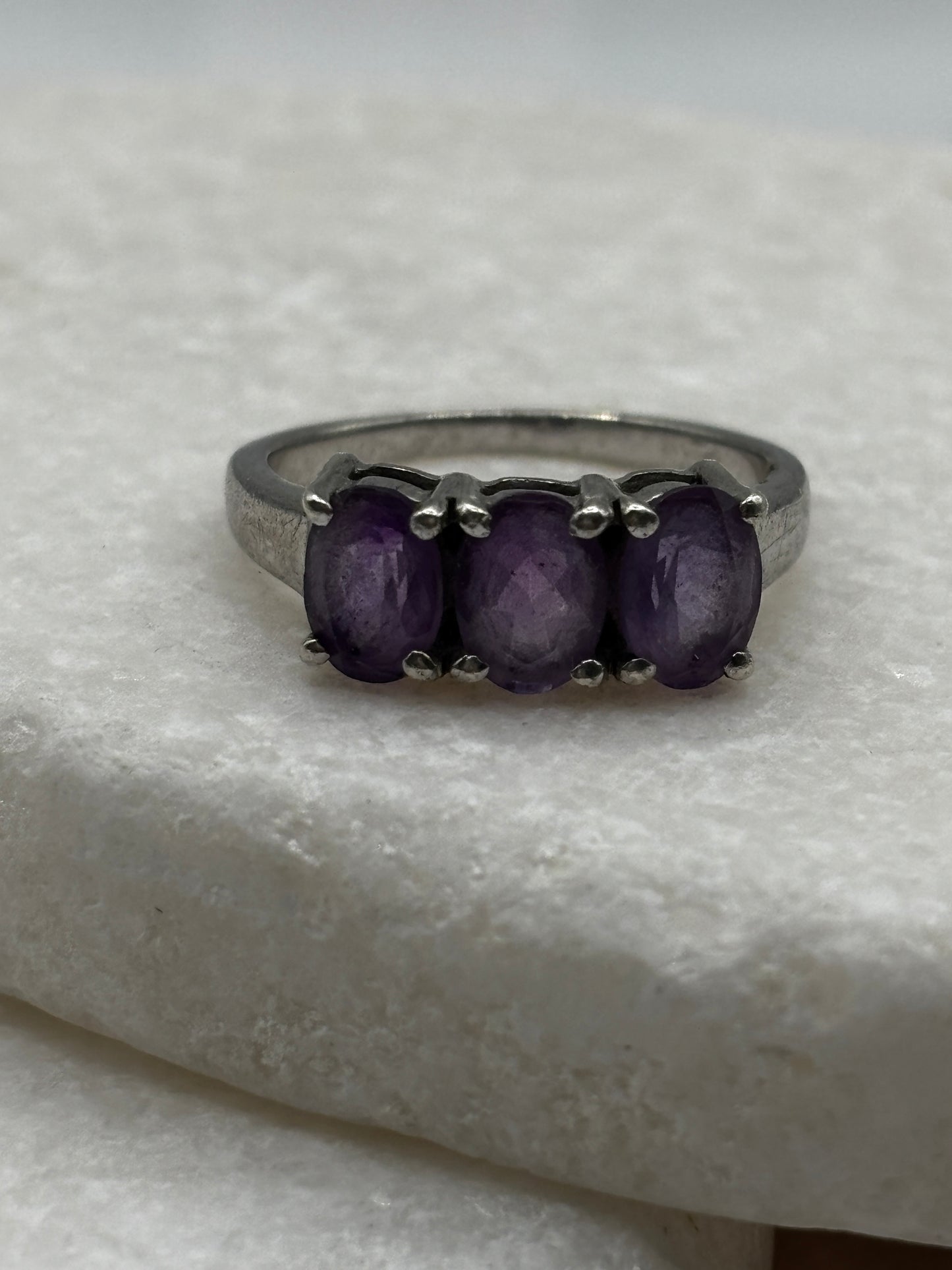 925 Sterling Silver Natural Amethyst Trilogy Ring - Size O