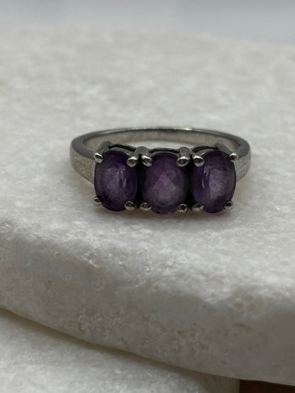925 Sterling Silver Natural Amethyst Trilogy Ring - Size O