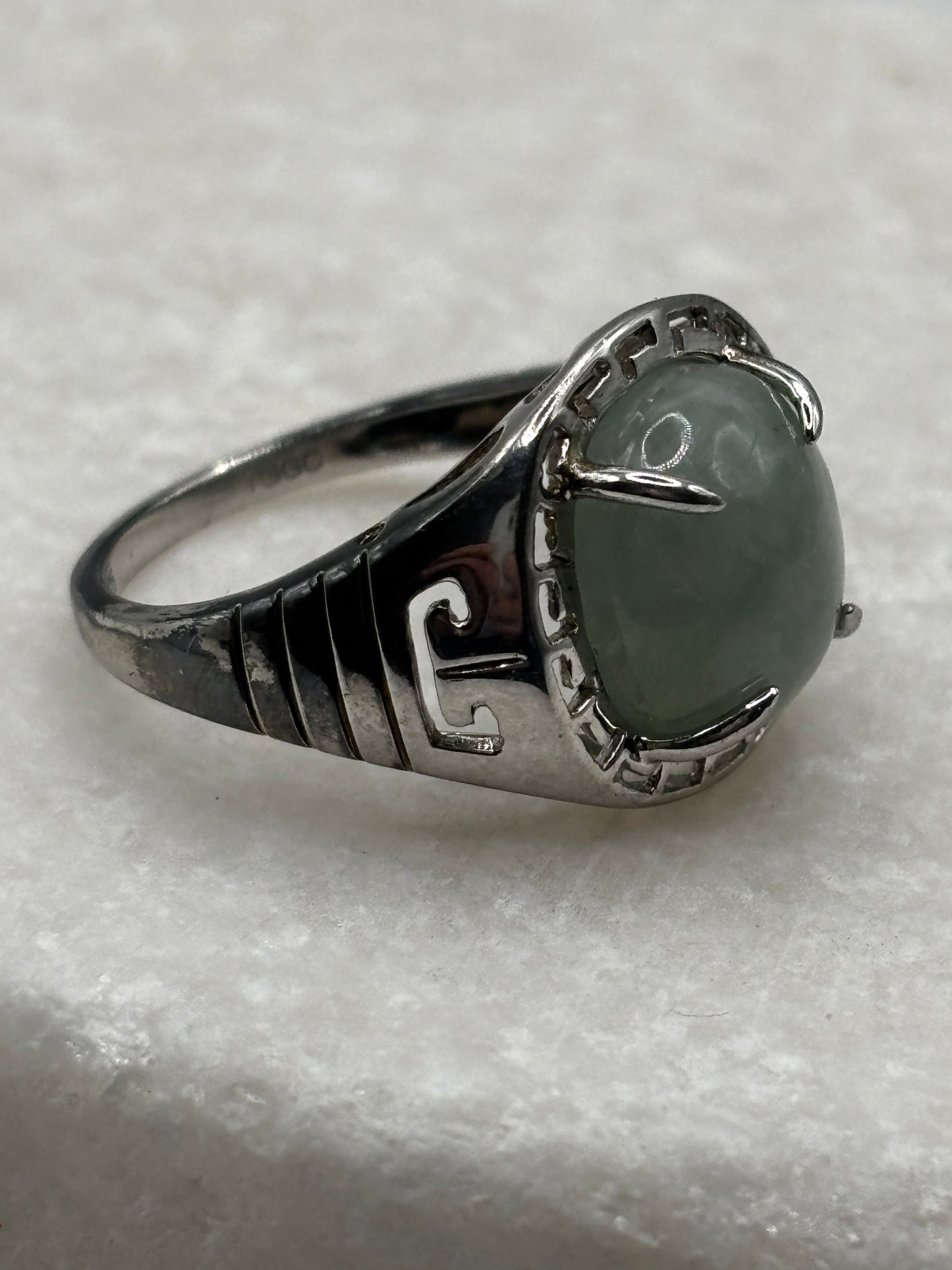 Vintage 925 Sterling Silver Round Jade Ring - Size O