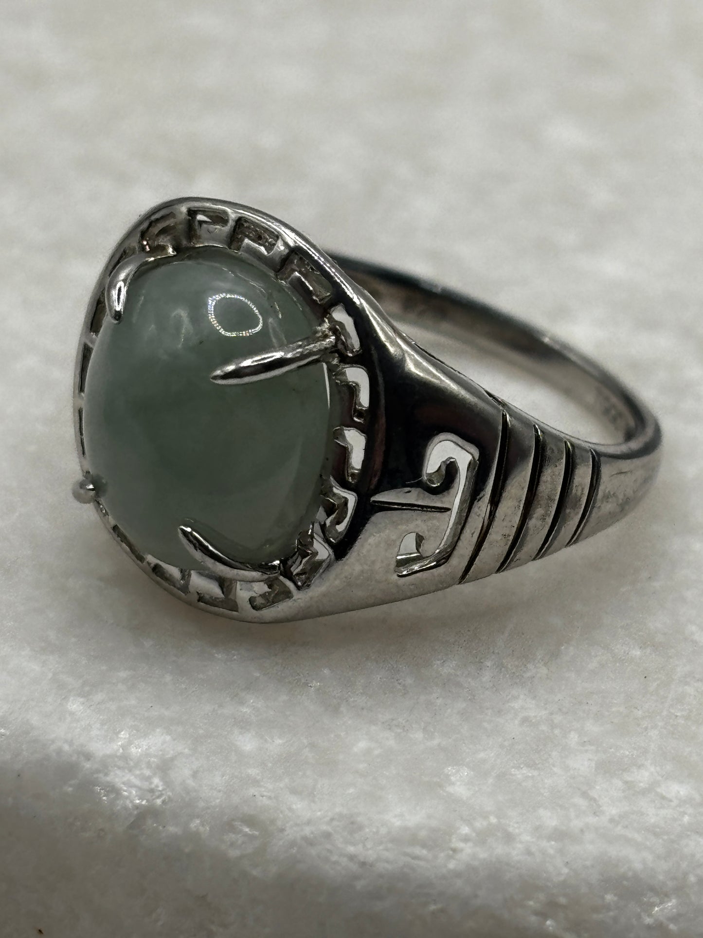 Vintage 925 Sterling Silver Round Jade Ring - Size O