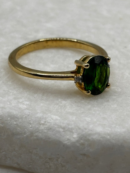 925 Sterling Silver Gilded Chrome Diopside Oval Solitaire Ring - Size O