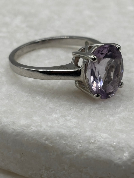 925 Sterling Silver Oval Amethyst Ring - Size O