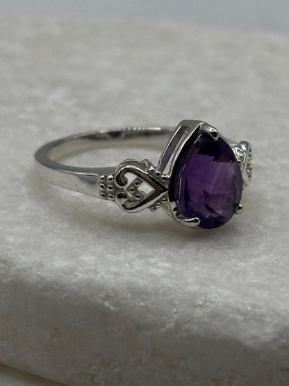 925 Sterling Silver Amethyst Teardrop Ring - Size O