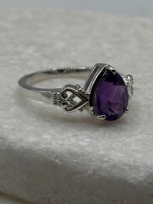 925 Sterling Silver Amethyst Teardrop Ring - Size O