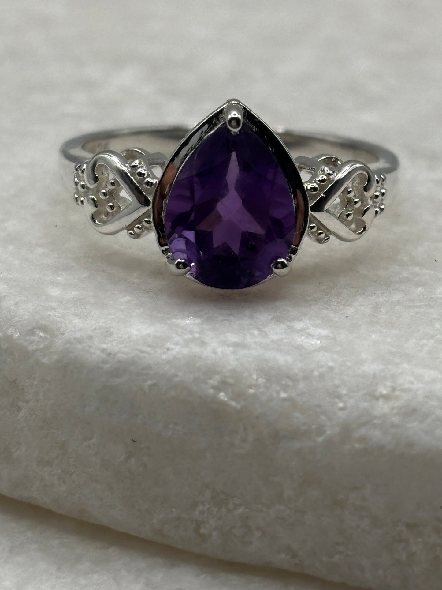 925 Sterling Silver Amethyst Teardrop Ring - Size O