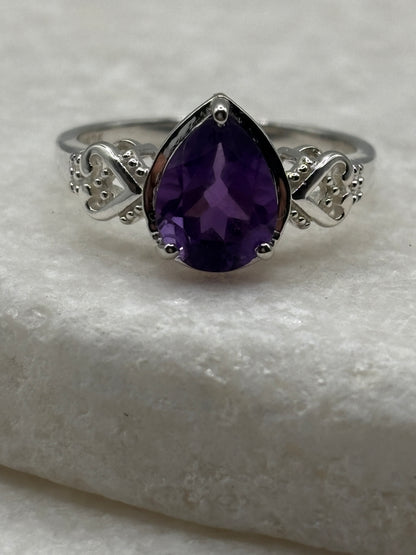 925 Sterling Silver Amethyst Teardrop Ring - Size O