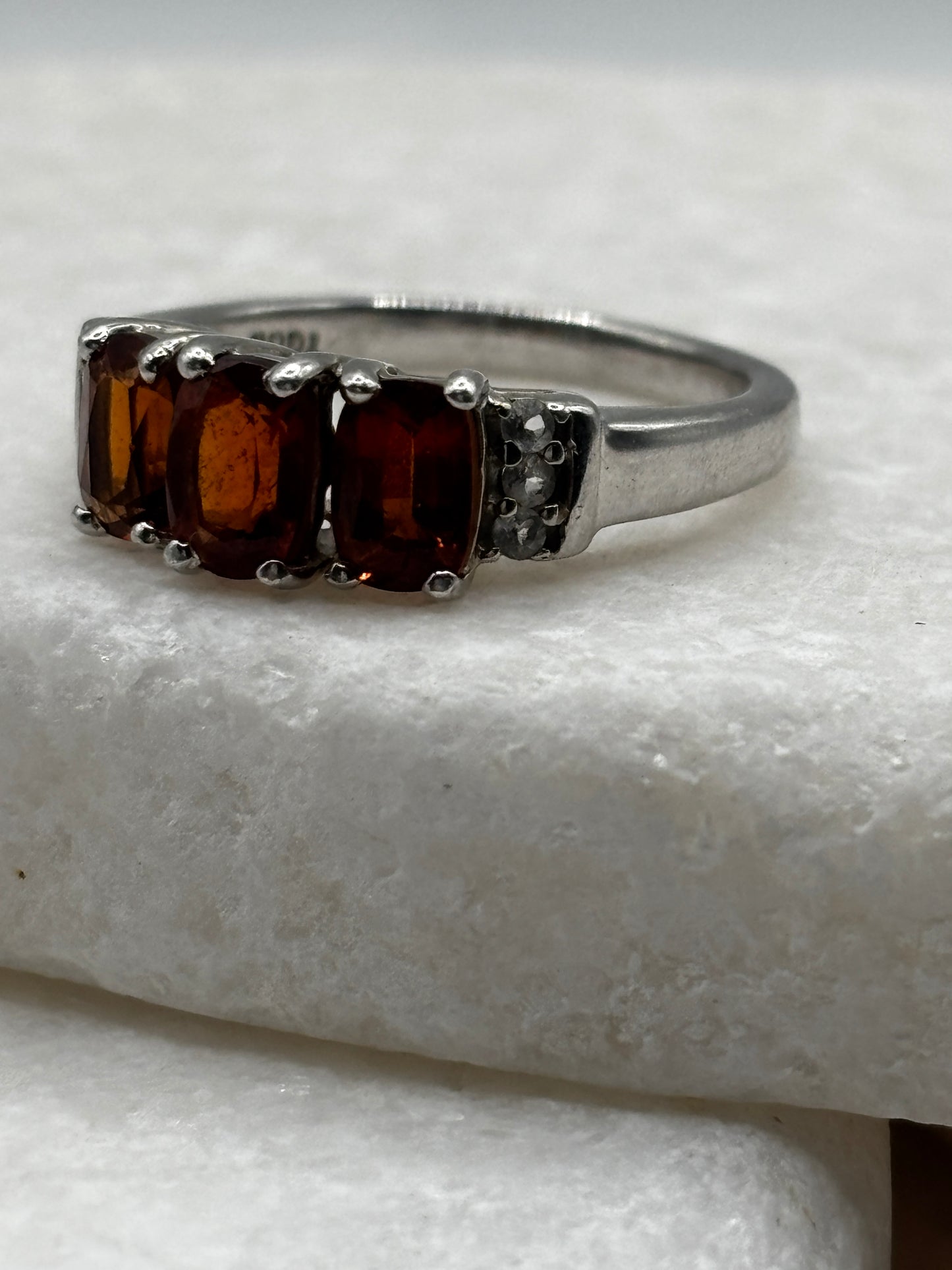 925 Sterling Silver Madeira Garnet and White Topaz Band Ring - Size O