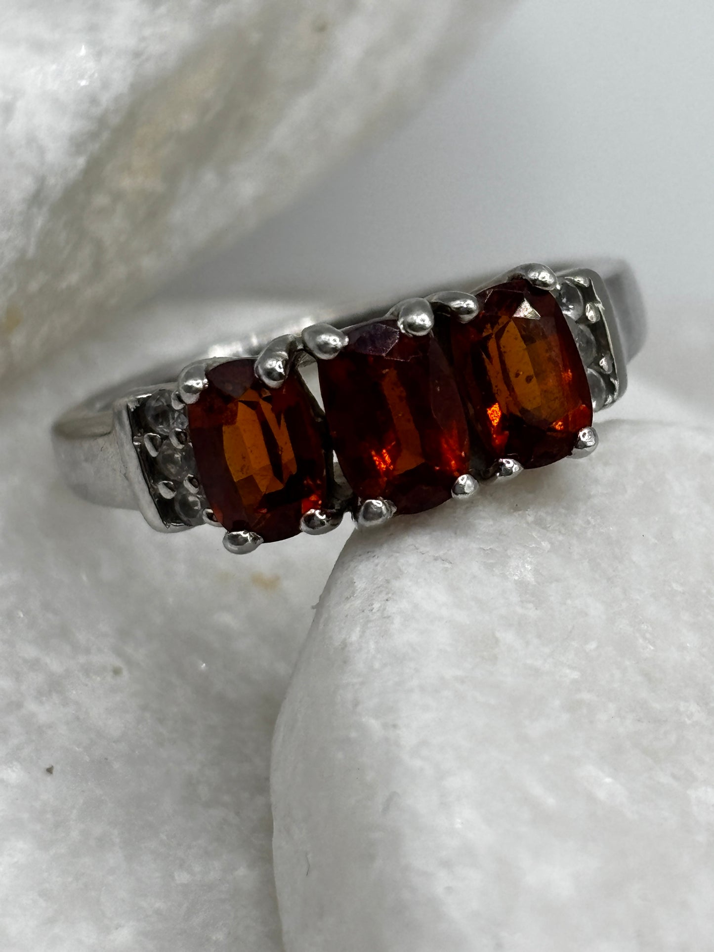 925 Sterling Silver Madeira Garnet and White Topaz Band Ring - Size O