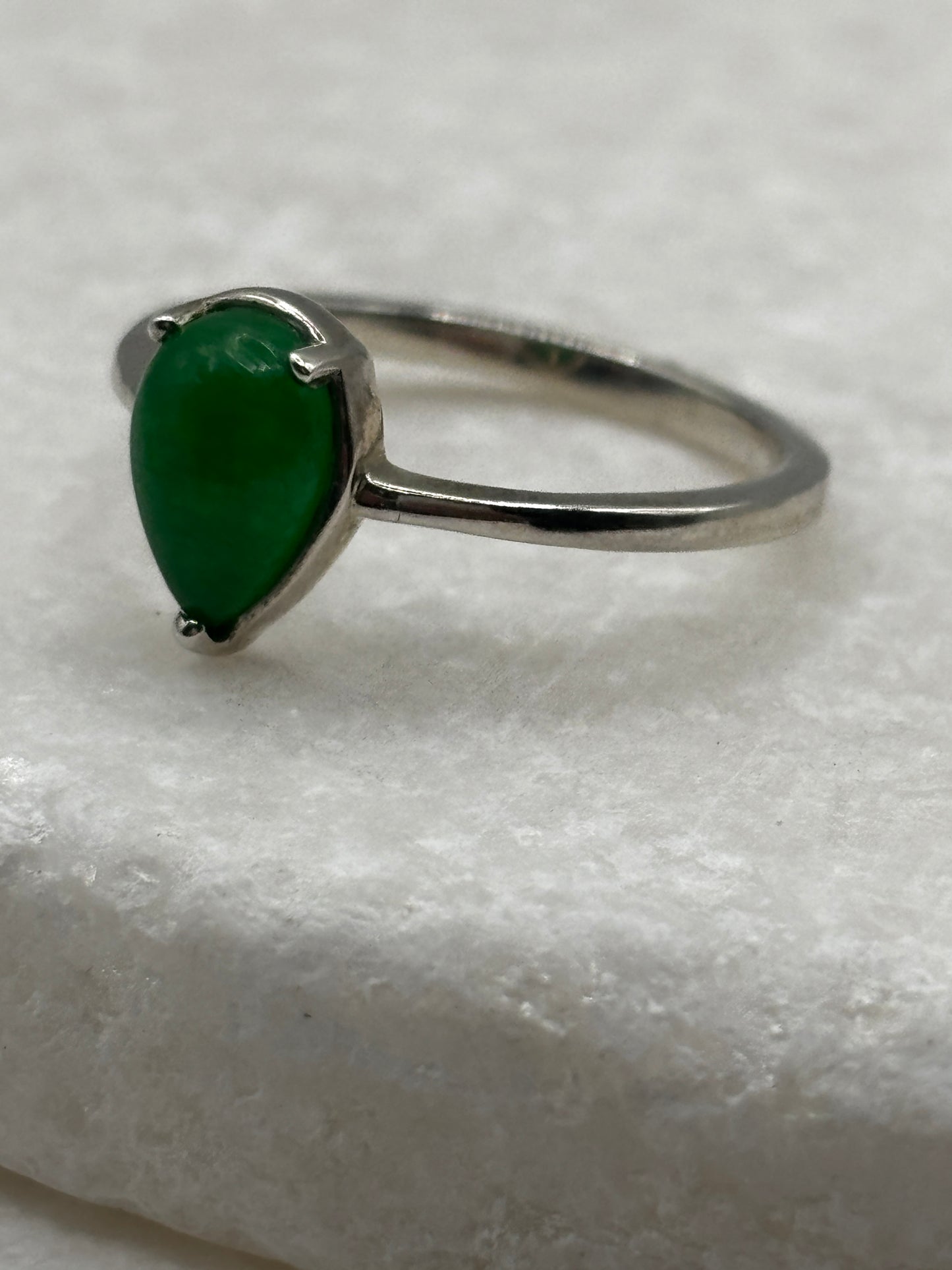 925 Sterling Silver Teardrop Jade Ring - Size O