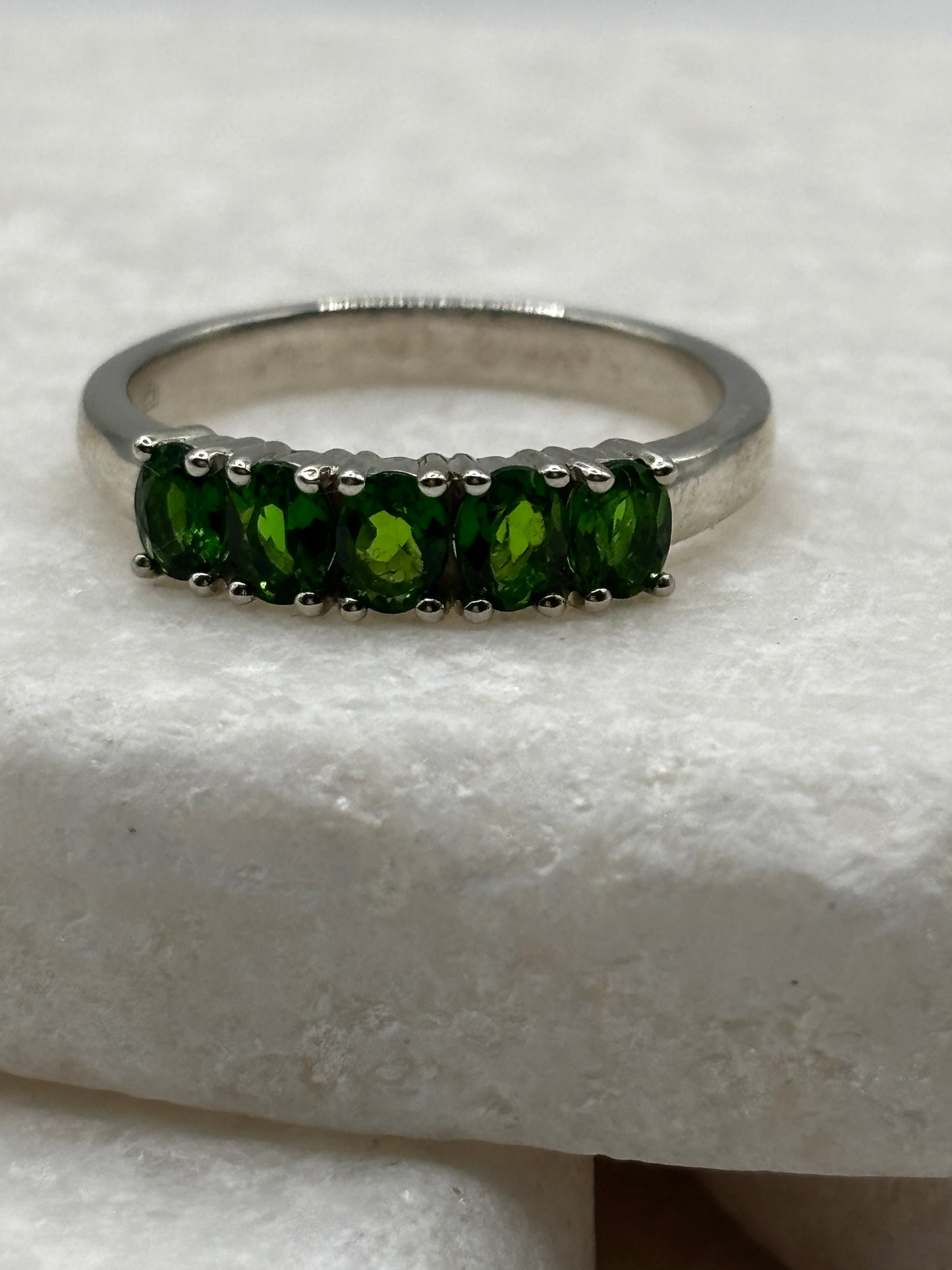 925 Sterling Silver Chrome Diopside 5 Stone Half Eternity Ring - Size O