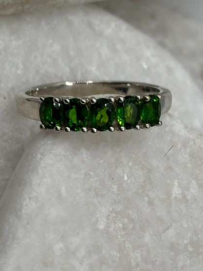 925 Sterling Silver Chrome Diopside 5 Stone Half Eternity Ring - Size O