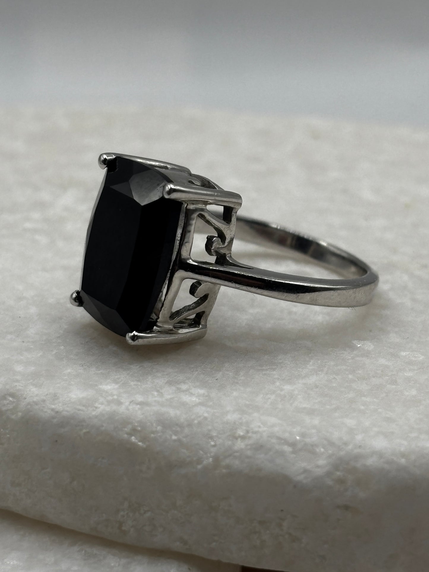 925 Sterling Silver Black Spinel Statement Ring - Size O