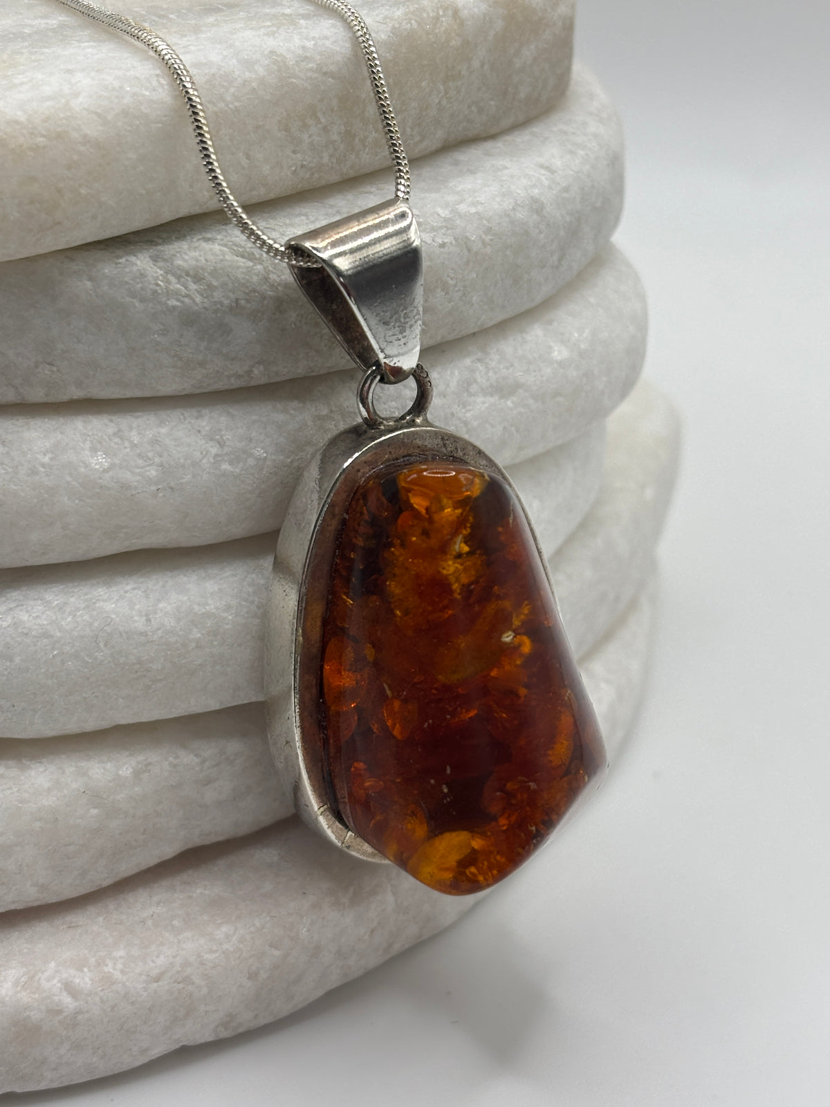 Vintage 925 Sterling Silver Triangle Amber Pendant on 45cm Chain
