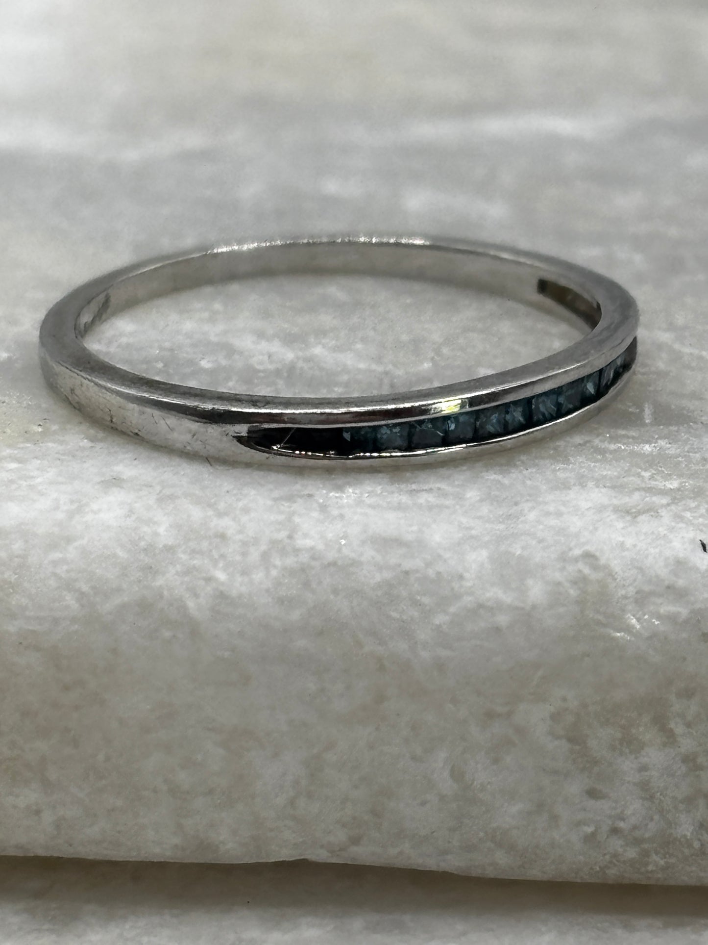 925 Sterling Silver Blue Diamond Stacking Band - Size O