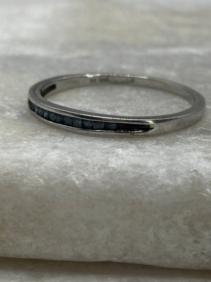 925 Sterling Silver Blue Diamond Stacking Band - Size O