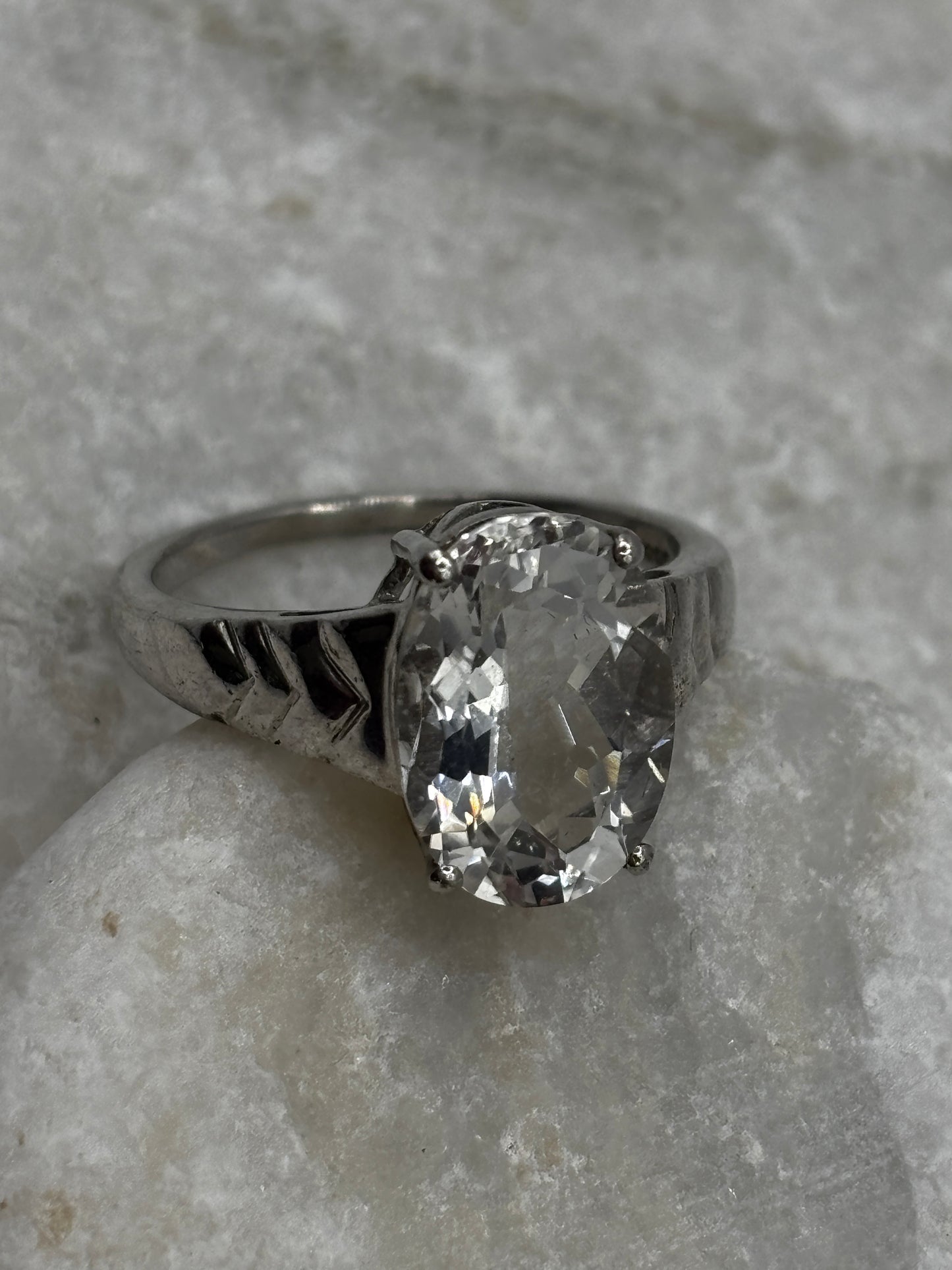 925 Sterling Silver Faceted Clear Quartz Solitaire Statement Ring - Size U