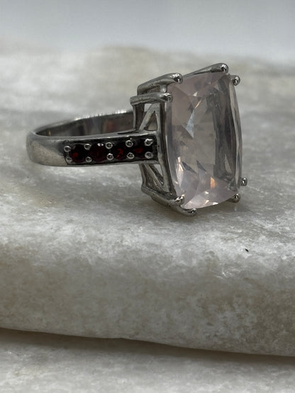 925 Sterling Silver Rose Quartz and Garnet Trilogy Ring - Size O