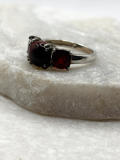 925 Sterling Silver Jasper and Garnet Trilogy Ring - Size M