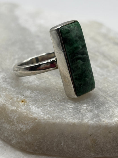 Vintage 925 Sterling Silver Raw Green Emerald Oblong Statement Ring - Size M