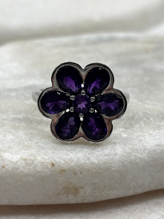 925 Sterling Silver Amethyst Floral Flower Band - Size Q