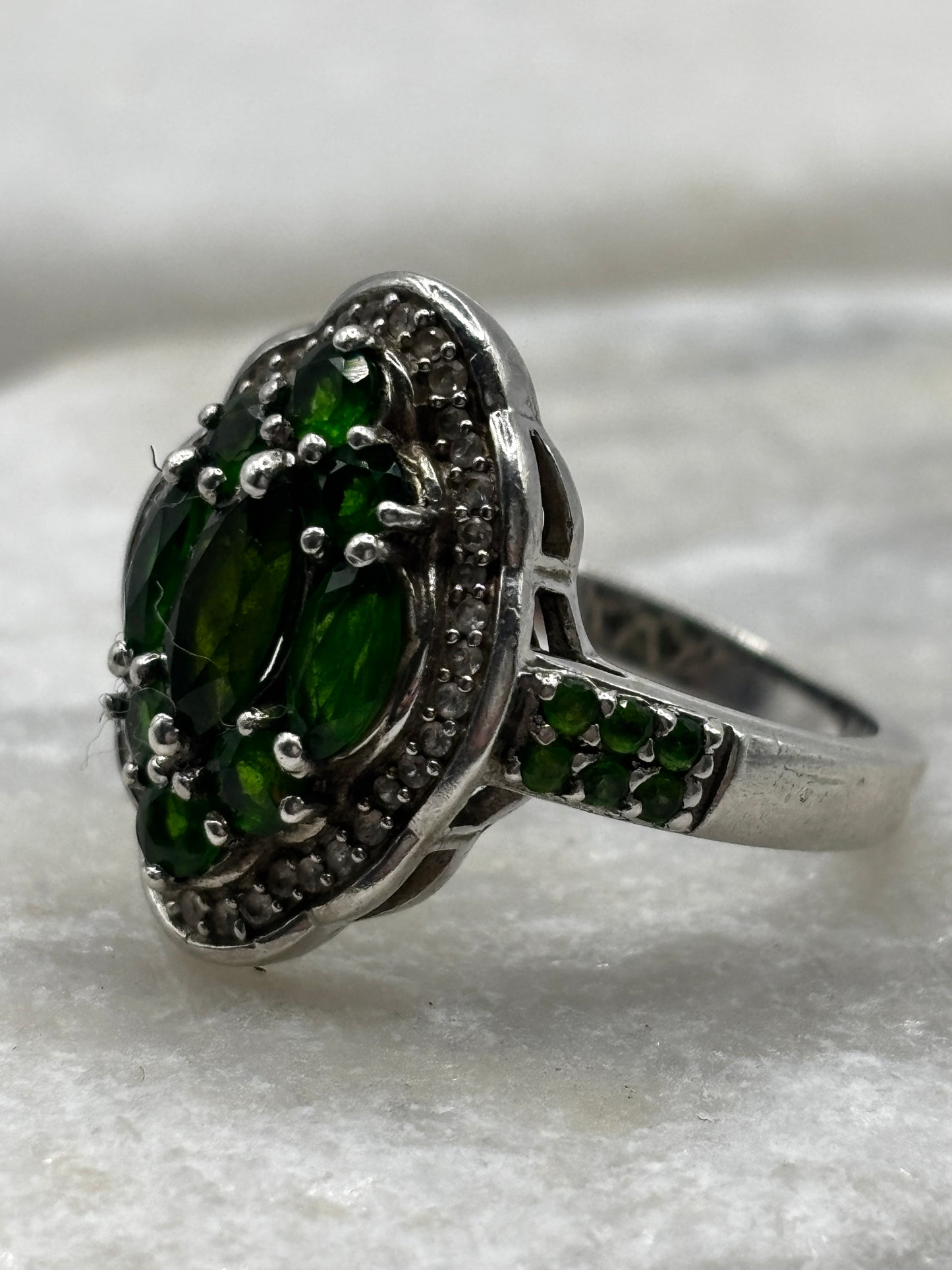 Vintage 925 Sterling Silver Chrome Diopside and Diamond Cluster Ring - Size R