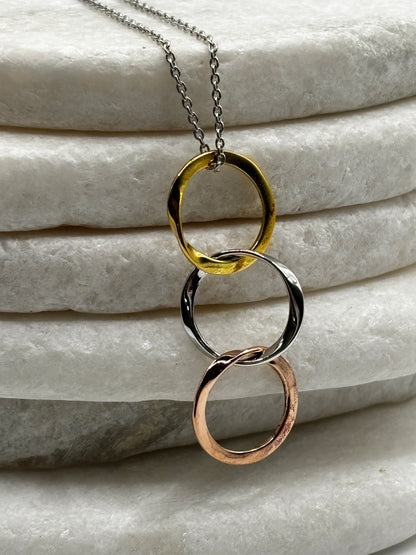 925 Sterling Silver Trilogy Ring Pendant - Gilded with Rose and Gold