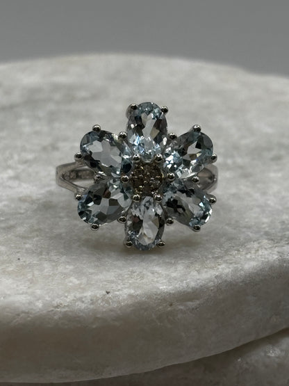 925 Sterling Silver Aquamarine and Diamond Floral Style Ring - Size O