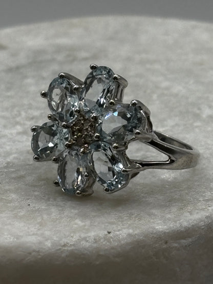 925 Sterling Silver Aquamarine and Diamond Floral Style Ring - Size O