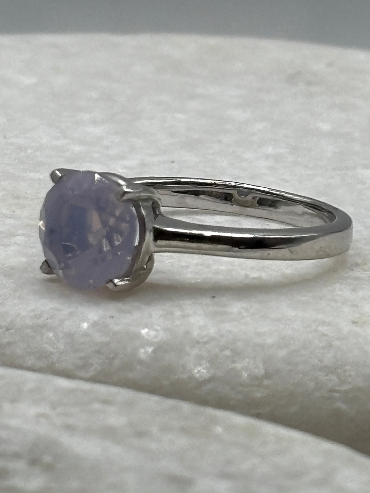 925 Sterling Silver Lavender Quartz Solitaire Ring - Size L.5