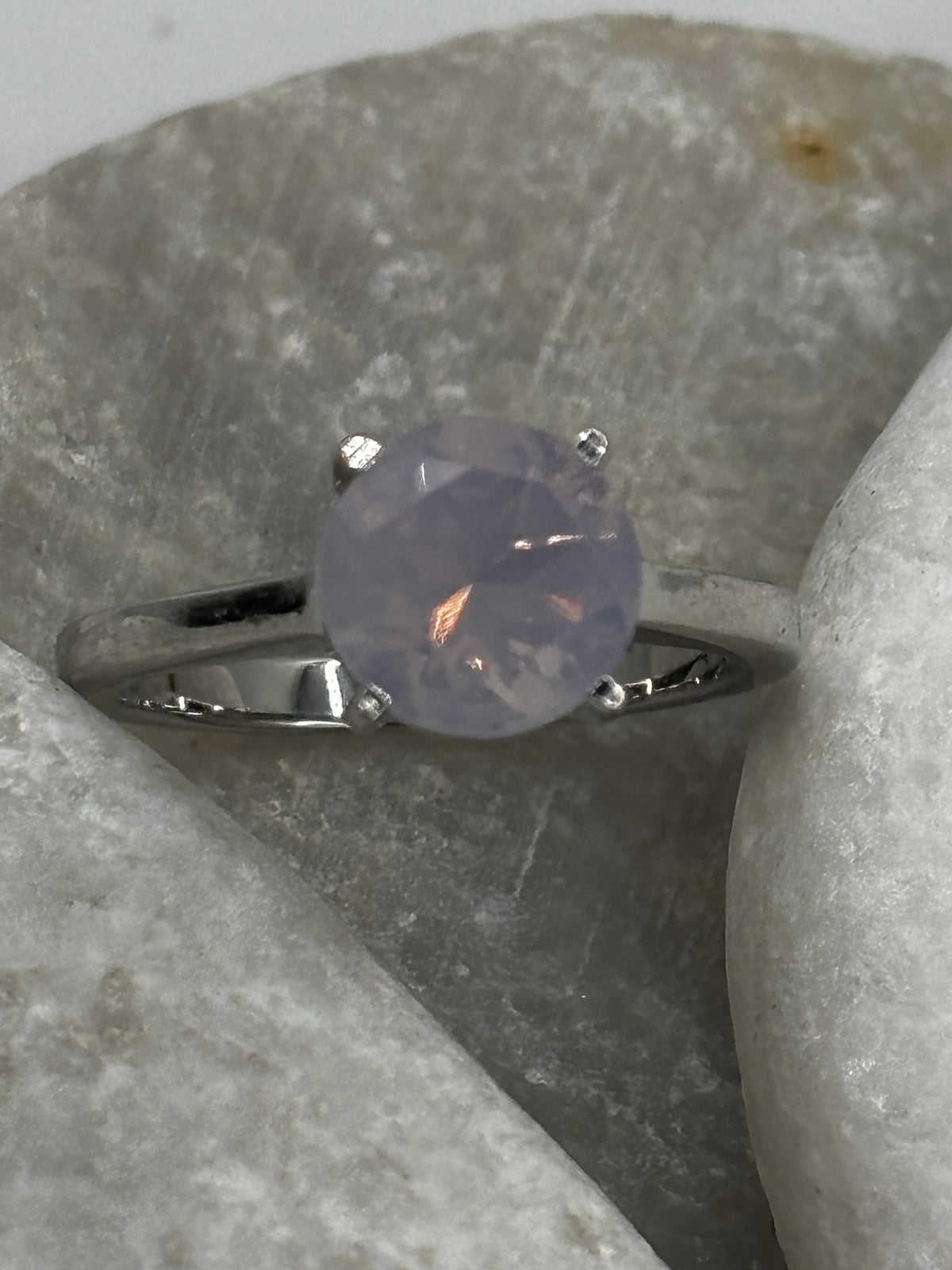 925 Sterling Silver Lavender Quartz Solitaire Ring - Size L.5