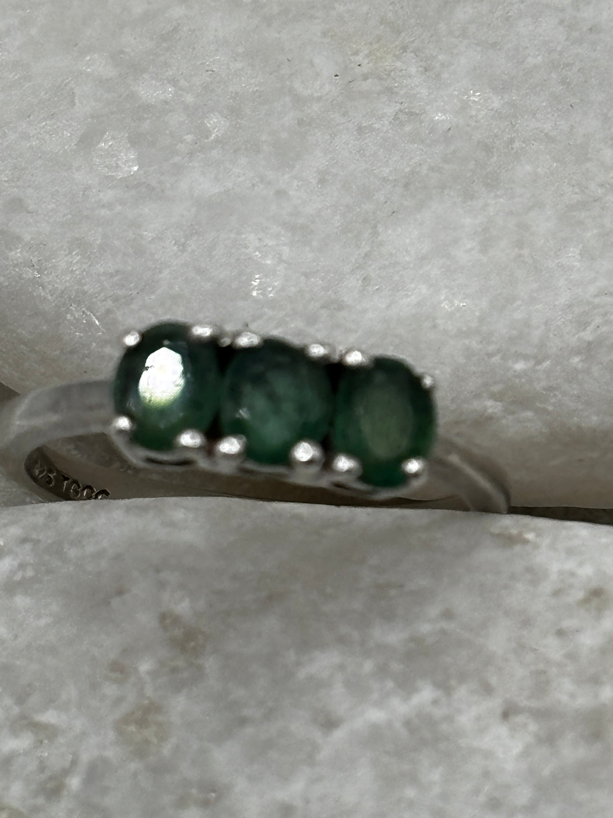 925 Sterling Silver Emerald Trilogy Ring Band - Size O