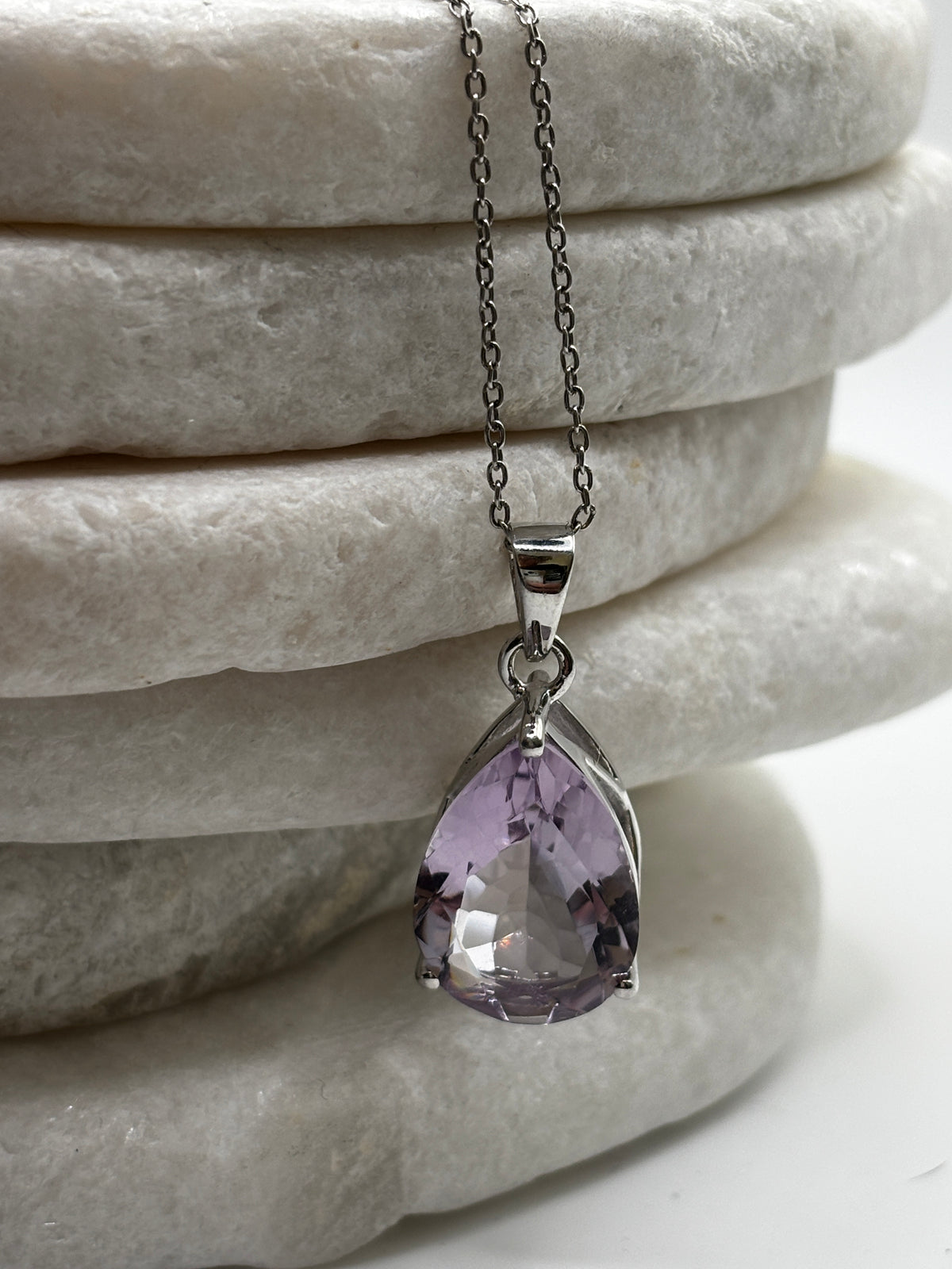 925 Sterling Silver Amethyst Teardrop Shaped Pendant on 45cm Chain
