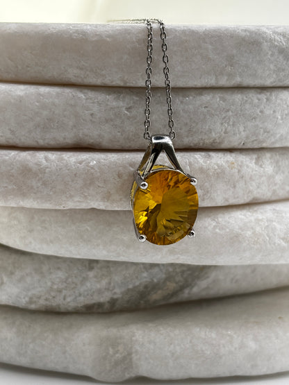 925 Sterling Silver Solitaire Citrine Pendant on 45cm Chain