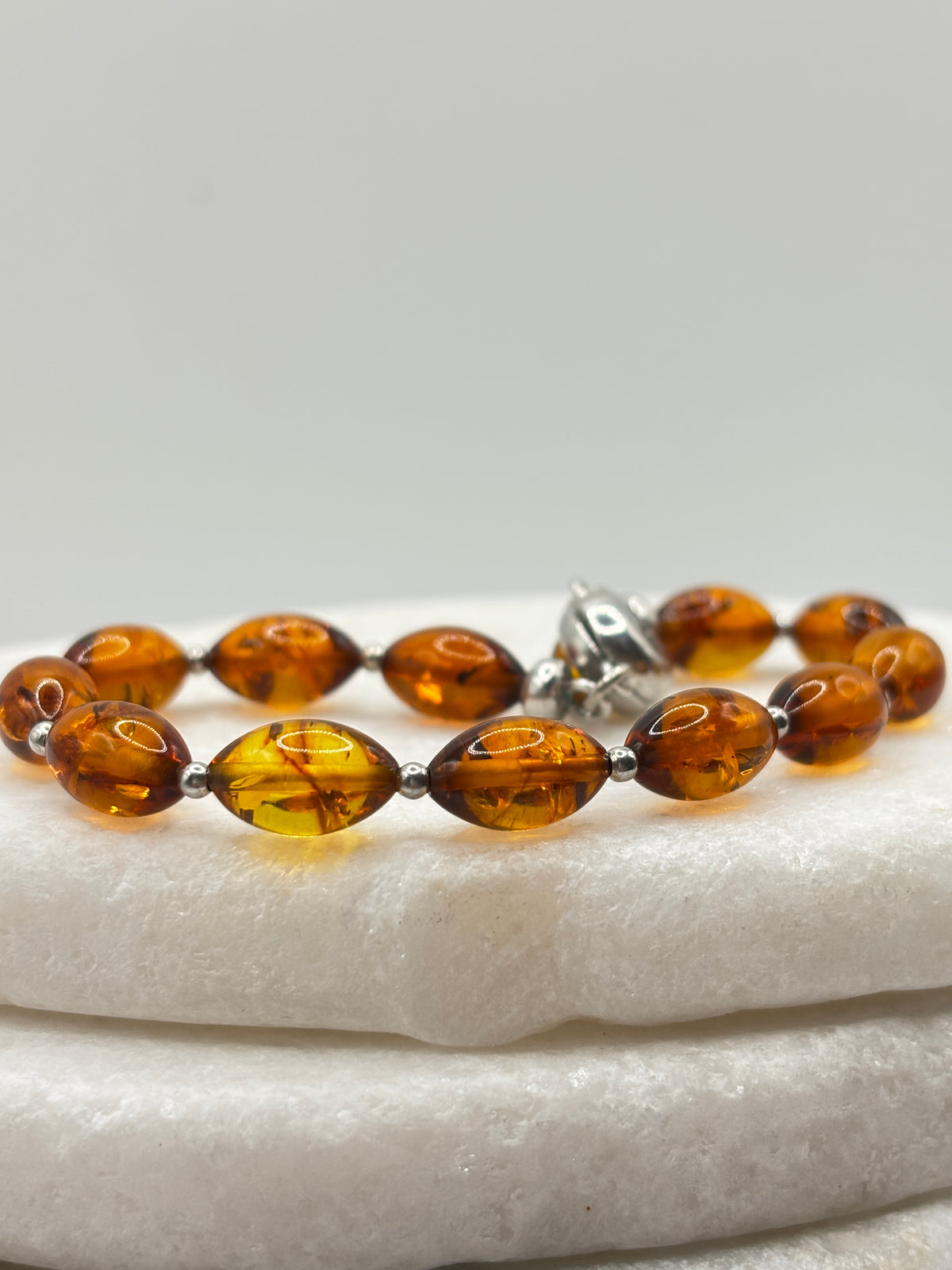 925 Sterling Silver Oval Amber Bracelet - 19cm