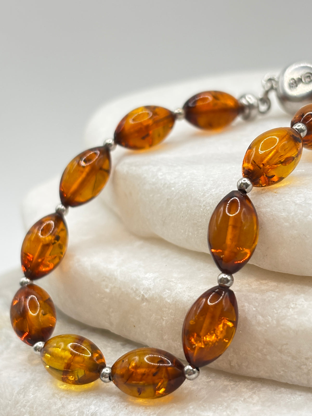 925 Sterling Silver Oval Amber Bracelet - 19cm