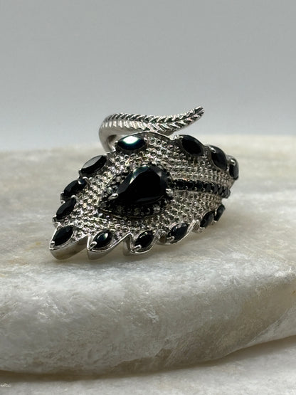 925 Sterling Silver Black Spinel Leaf Ring - Size O