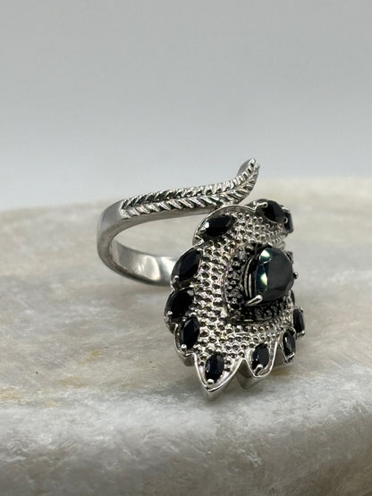 925 Sterling Silver Black Spinel Leaf Ring - Size O