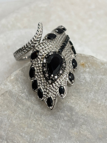 925 Sterling Silver Black Spinel Leaf Ring - Size O