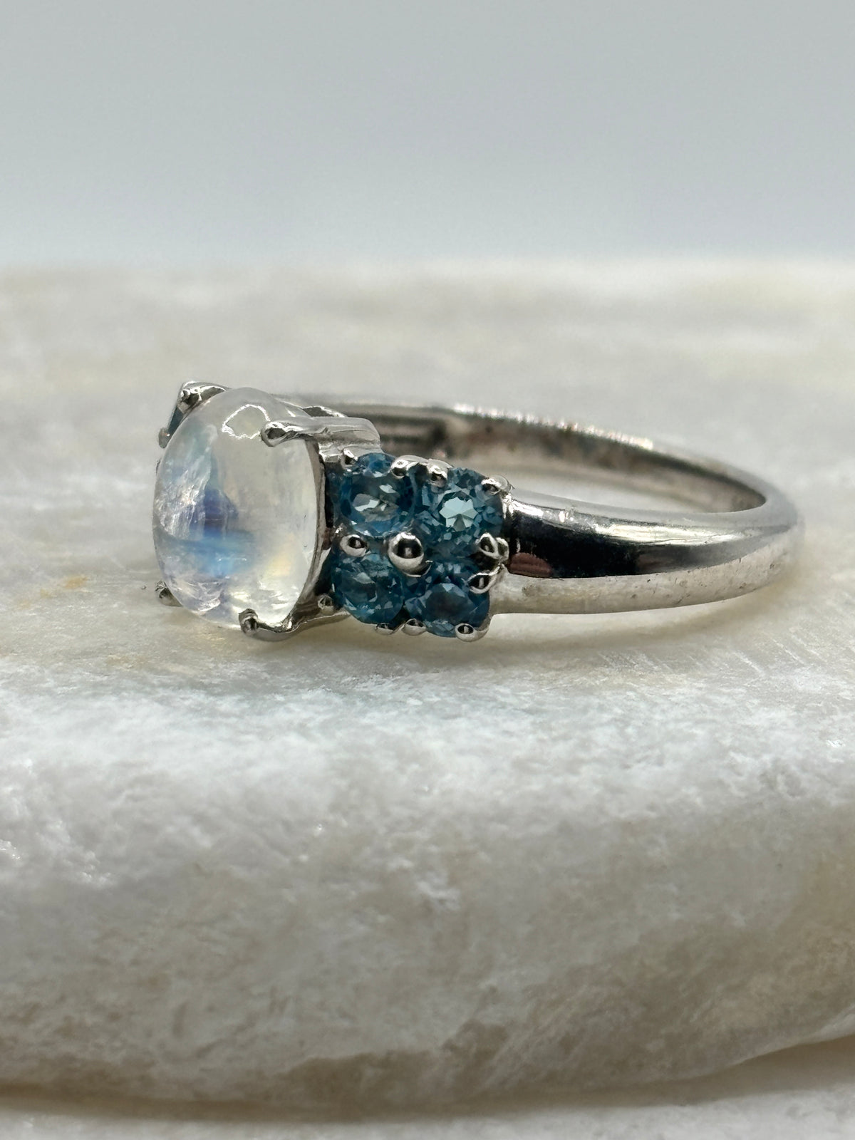 925 Sterling Silver Moonstone and Aquamarine Statement Ring - Size S