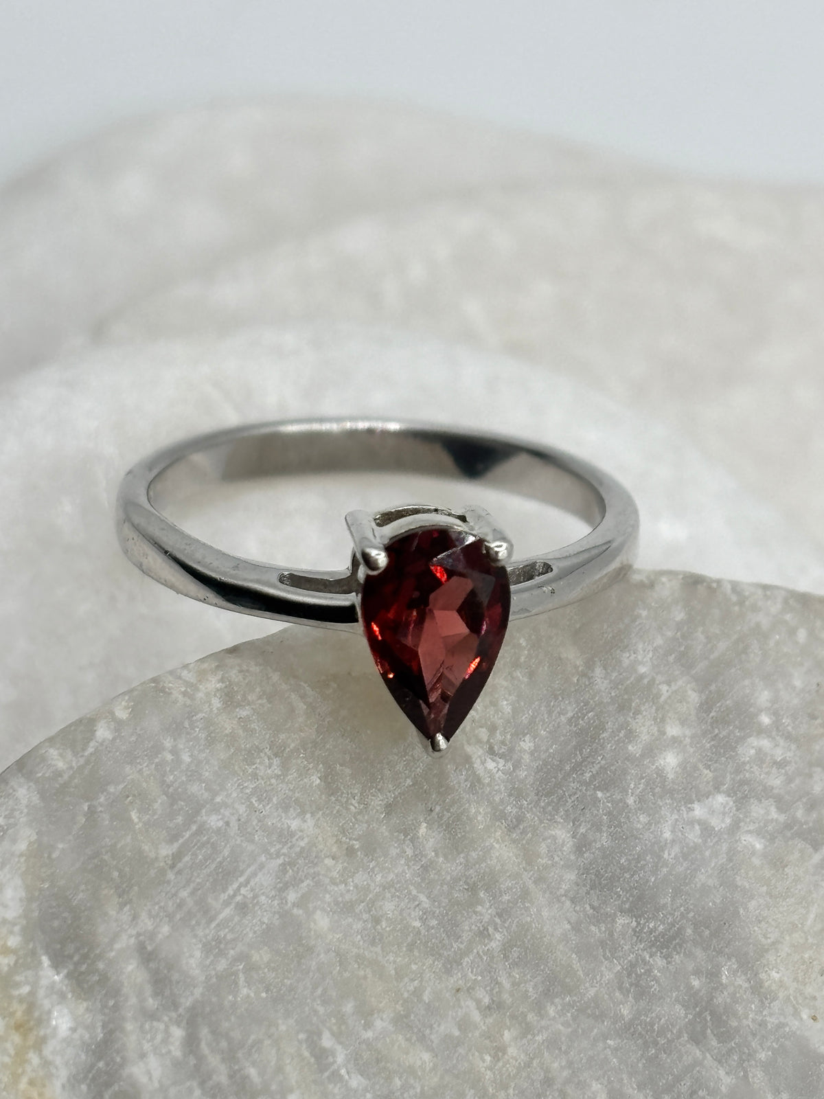 925 Sterling Silver Garnet Teardrop Ring - Size S