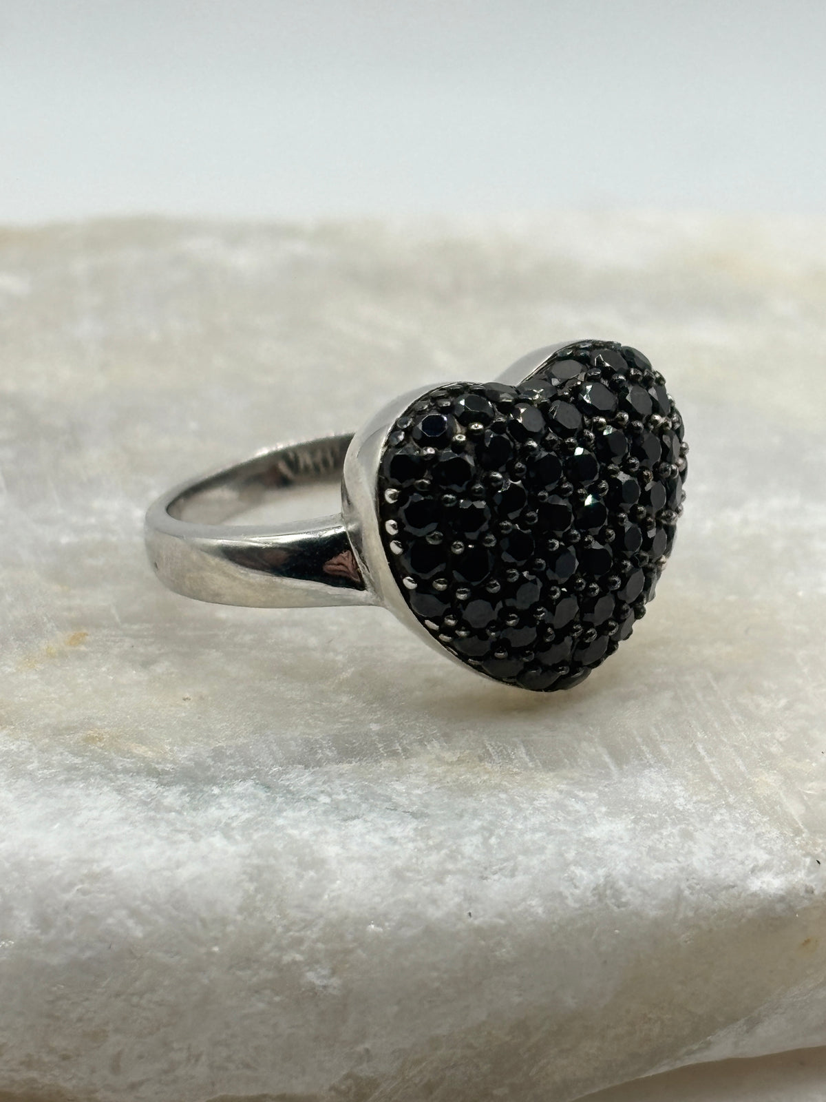925 Sterling Silver Black Spinel Heart Ring - Size Q