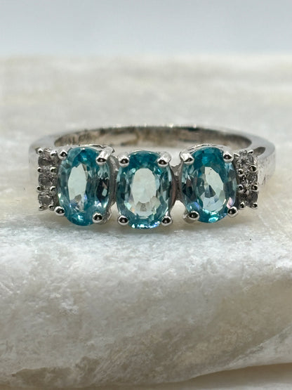 925 Sterilng Silver Aquamarine & Diamond Trilogy Ring - Size S