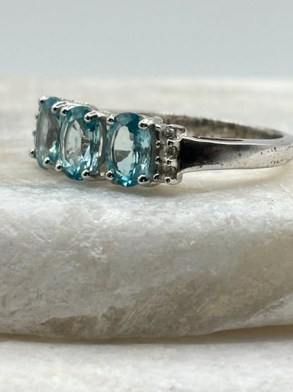 925 Sterilng Silver Aquamarine & Diamond Trilogy Ring - Size S