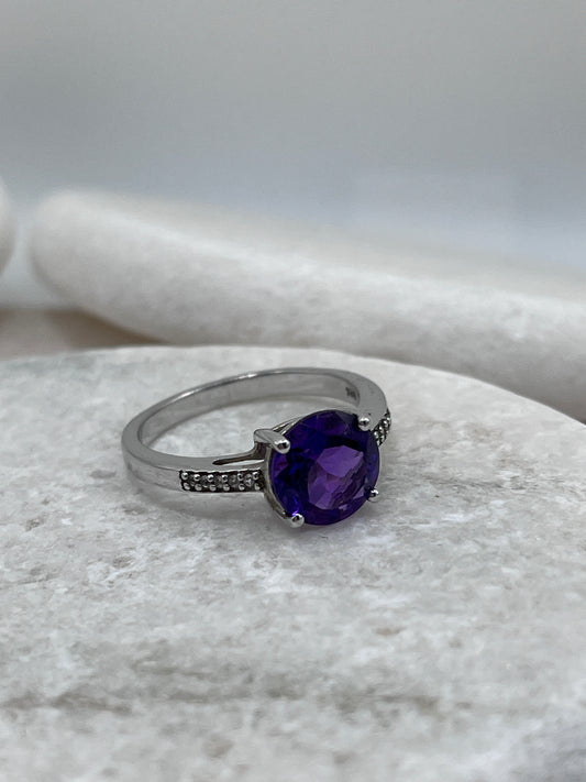 925 Sterling Silver Amethyst And White Topaz Solitaire Ring Size S