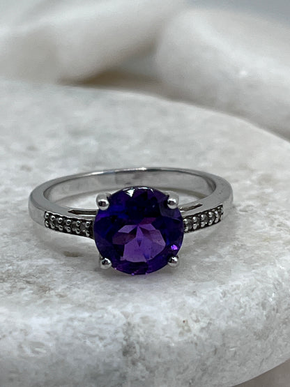 925 Sterling Silver Amethyst And White Topaz Solitaire Ring Size S